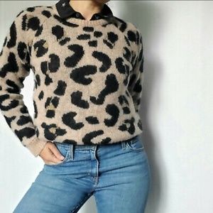 Elsamanda Animal Print Crewneck Sweater